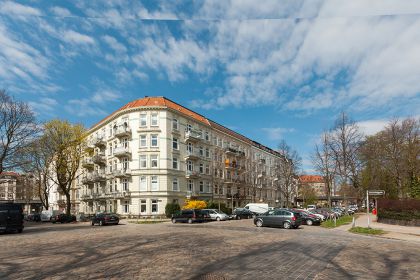 fassade-sanierung-balkon.jpg